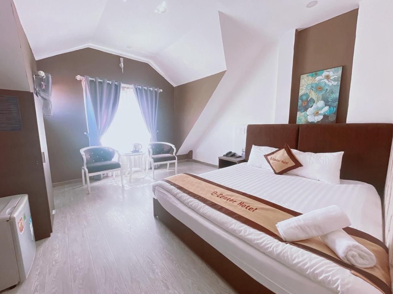 Отель Q-Center Dalat Экстерьер фото
